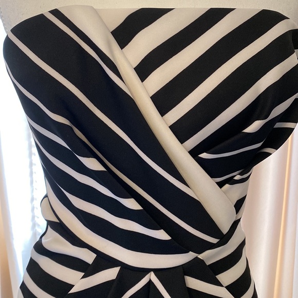 New Lipsy London Mini Dress - Picture 5 of 6